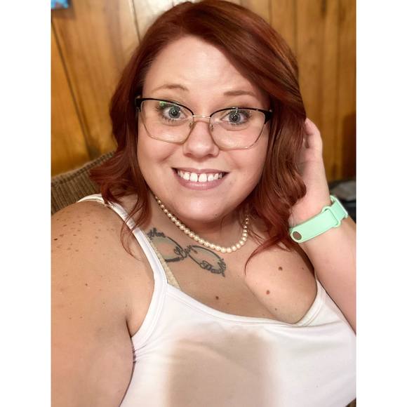 Meet your Posher, Candacee - Picture 1 of 1